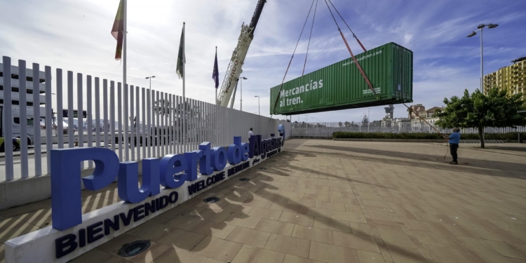 La iniciativa Mercancías al tren visita el Puerto de Algeciras