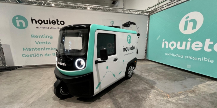 Inquieto entrega el primer vehículo Musoshi de España a TLA