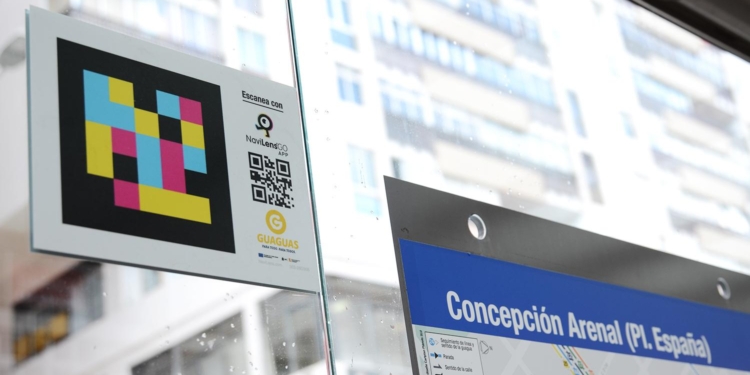 Guaguas Municipales implementa el código NaviLens, sistema de señalética digital