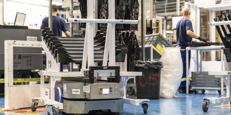 Omron y Grupo Antolín se unen para automatizar la carga