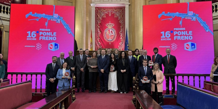 EMT Madrid es galardonada con el premio Ponle Freno Axa