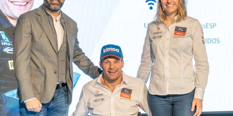 Ford Trucks y Albert Llovera se dan la mano de camino al Dakar 2023