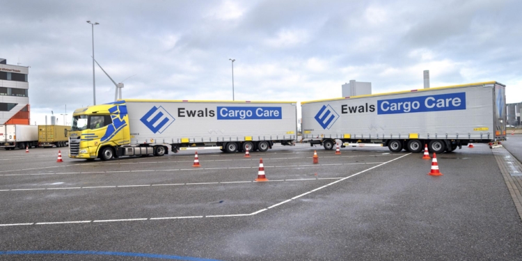 Kässbohrer continúa el desarrollo de vehículos de mayor capacidad