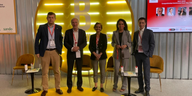 Cimalsa muestra en SIL su servicio para subir las mercancías al tren