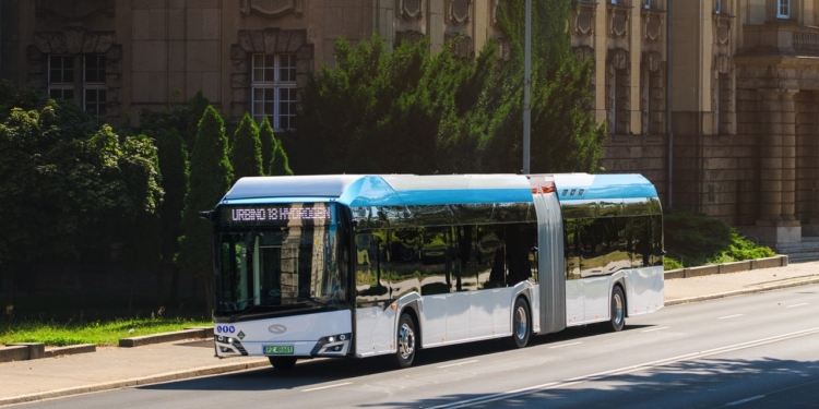 Solaris presenta su Urbino 18 de hidrógeno en la feria TransExpo