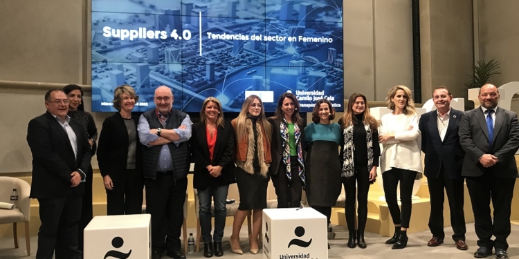 La presencia femenina en el Sector es baja a pesar de los avances