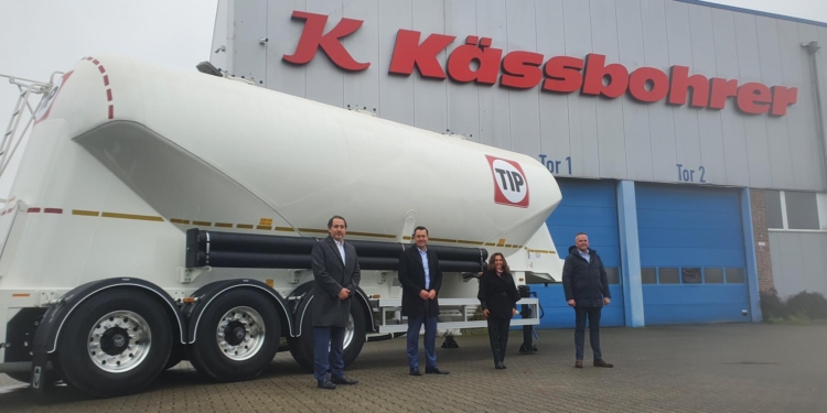 Kässbohrer y TIP Trailer Services: una colaboración con mucho futuro