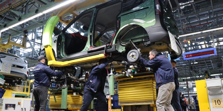 Ford inicia la producción de sus nuevos modelos en Rumanía