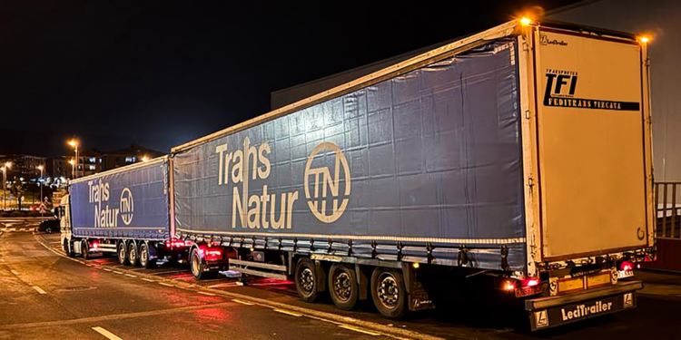 Mayor capacidad de transporte con el nuevo duotrailer de TransNatur Bilbao