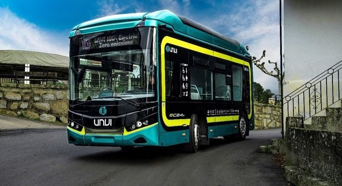 Premian a Unvi por su microbús con excelente maniobrabilidad