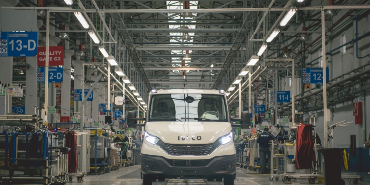 Las plantas Iveco de Madrid y Valladolid reciben la ‘Estrella’ Lean & Green