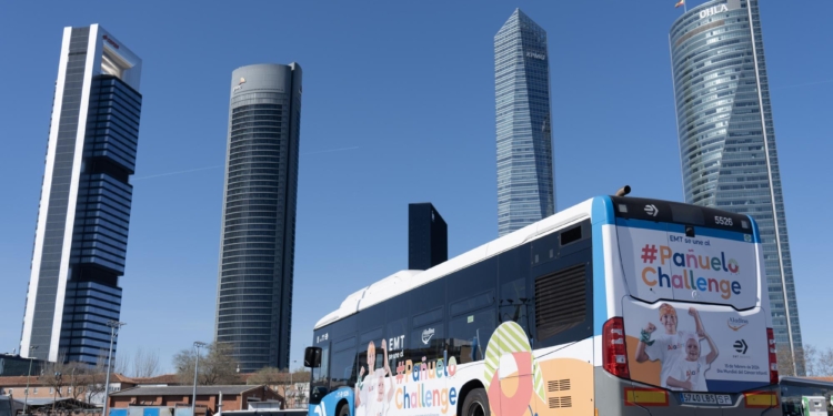 EMT Madrid se une al ‘Pañuelo Challenge Aladina’, por el cáncer infantil