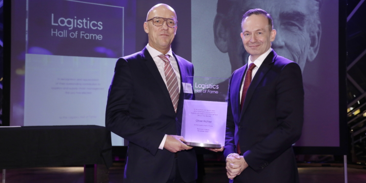 Oliver Richter: Logistics Hall of Fame a título póstumo