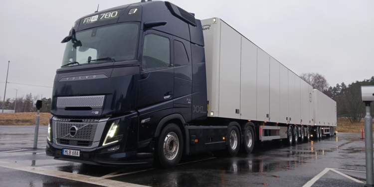 Volvo Trucks sube la apuesta al respecto de la potencia máxima