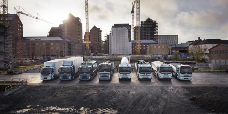 Volvo Trucks recibe un pedido récord de mil camiones eléctricos