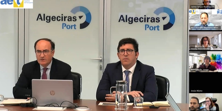 AET analiza el comercio de derechos de emisión en los puertos