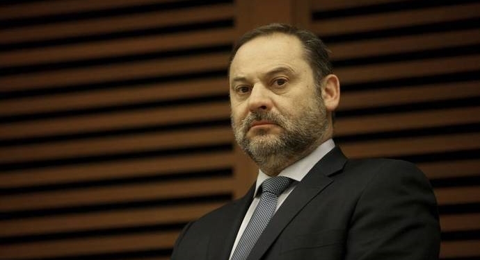 Ábalos firma el Convenio para el ‘Área de Intermodalidad de Transporte’ de A Coruña