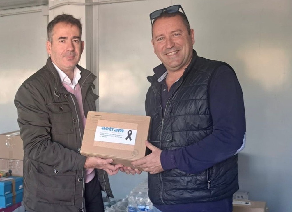 Aetram colabora con Autocares Puesta del Sol en el envío de ayuda a Valencia