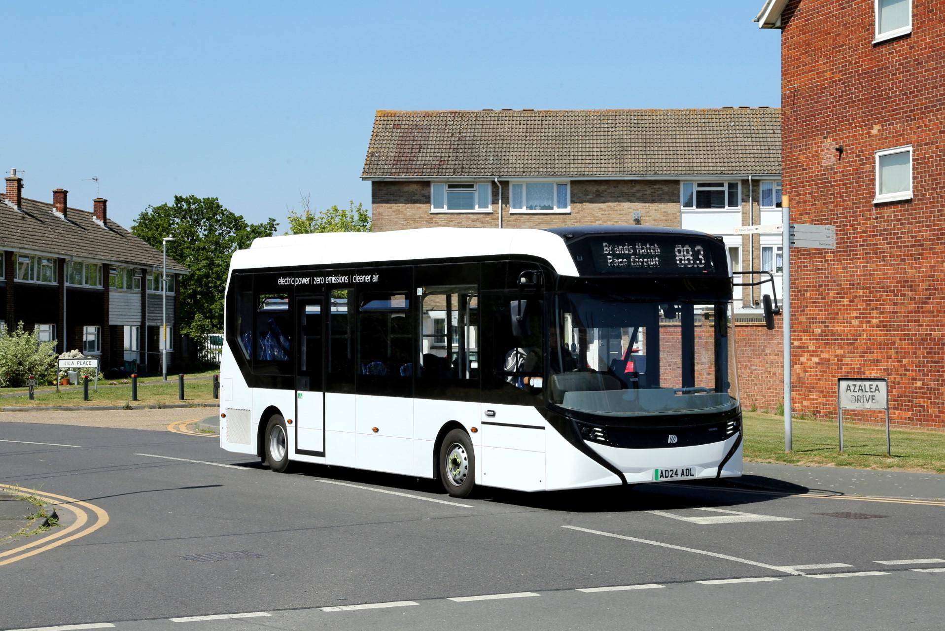 El Enviro100EV de Alexander Dennis ‘cambia las reglas del juego’ en Go-Coach