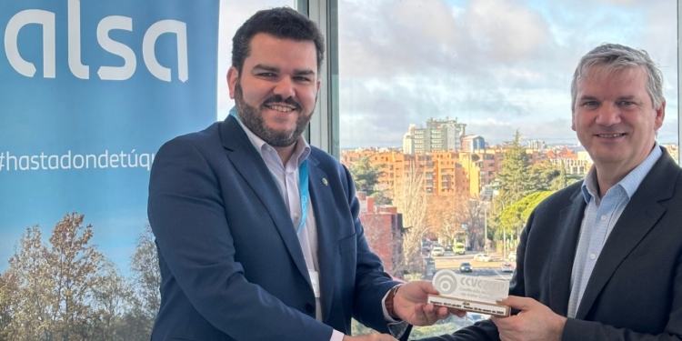 Alsa y la Fundación Nos Movemos reciben el certificado CCVC2030