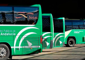 Dos paradas para el interurbano, en el Hospital San Carlos