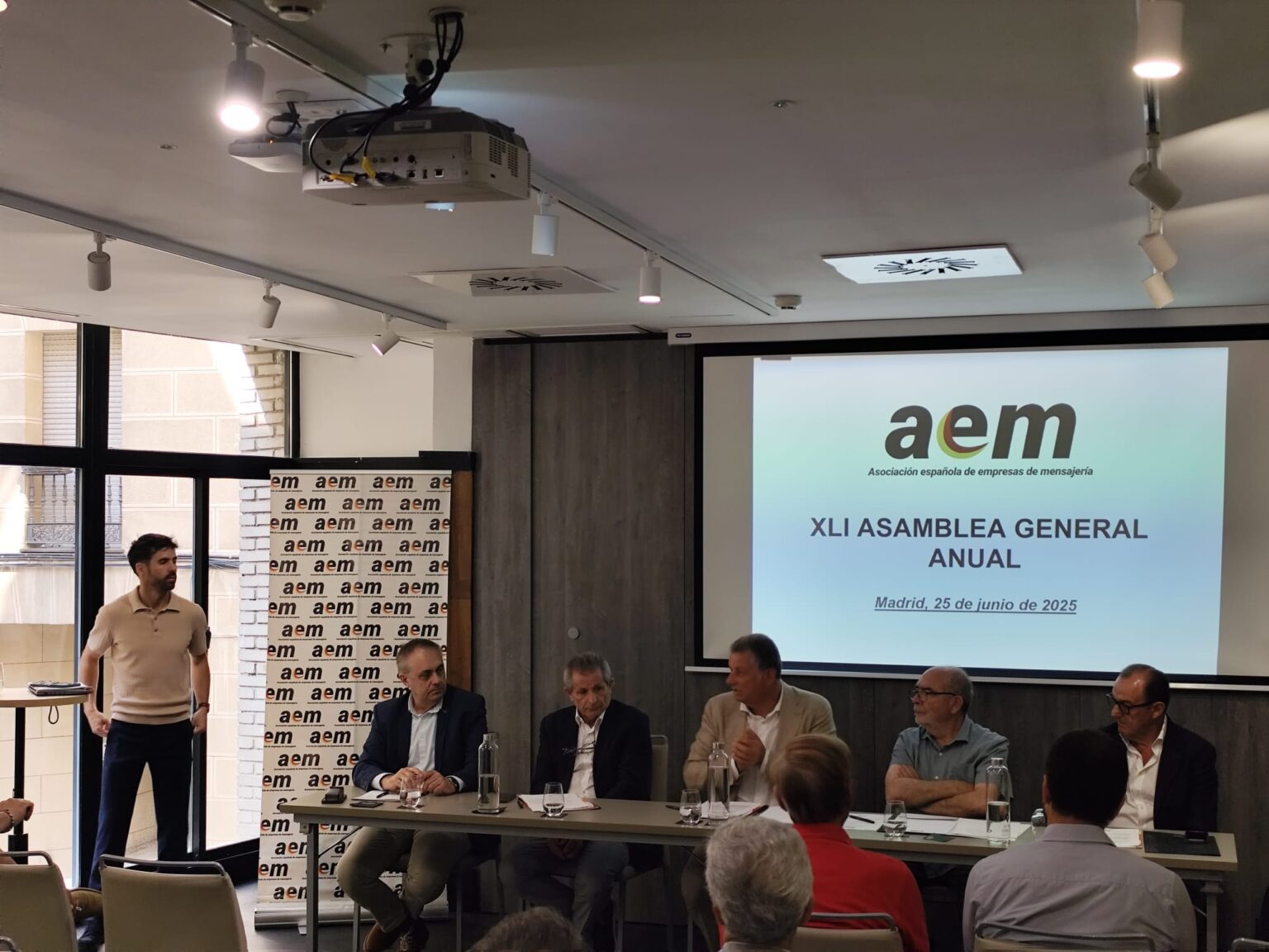 La AEM vuelve a elegir a Francisco Martínez como su presidente