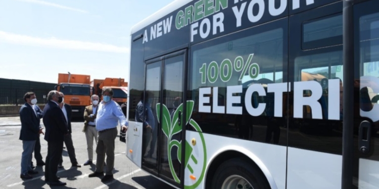 Un autobús eléctrico de Alfabus, a prueba en Algeciras