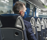 El autobús, alternativa segura en pandemia, frente al vehículo compartido