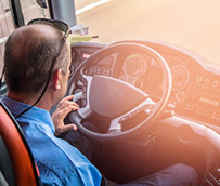 ¿Cómo tener una buena audición al volante en períodos largos?