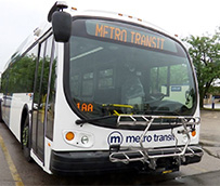 Biden destaca los autobuses eléctricos en Wisconsin