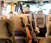 El coste anual del transporte de viajeros por autocar incrementa entre un 10% y un 18%