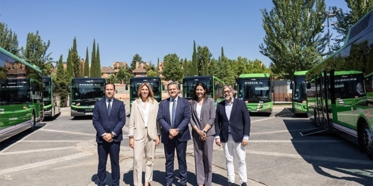 Avanza la sostenibilidad en el transporte público de Pozuelo con autobuses híbridos