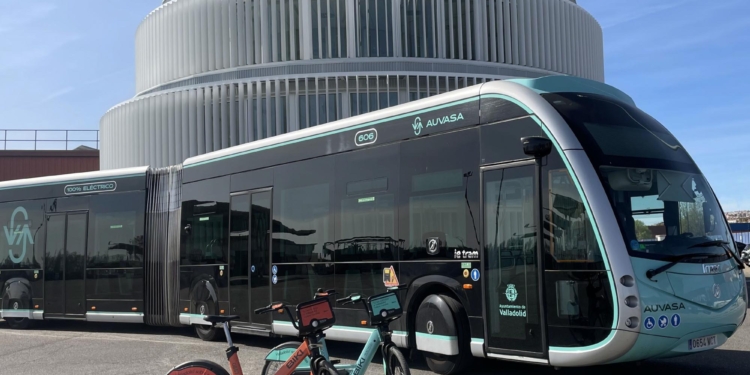 Auvasa muestra en sus cuentas de 2024 su estabilidad financiera