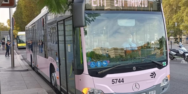 EMT colaboró en la causa y se sumó a la campaña solidaria de la AECC