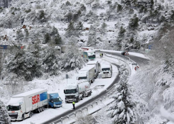 Prohibir circular a camiones en Cataluña: desproporcionado y grandes pérdidas