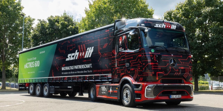 Logistik Schmitt adquiere 23 eActros 600 de Mercedes-Benz