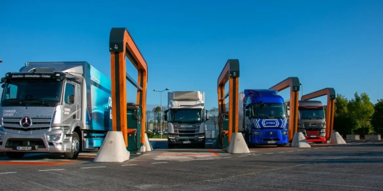 Milence abre su nuevo centro de carga en Francia