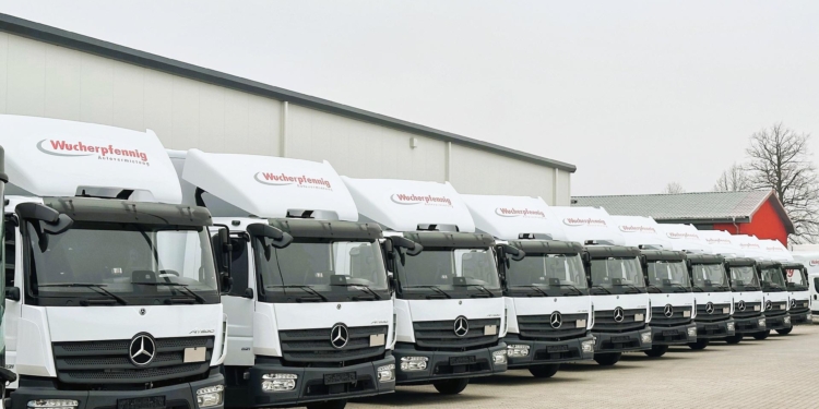 Wucherpfennig & Krohn amplía su flota con más de 100 Mercedes-Benz Atego