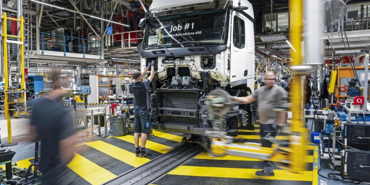 Daimler Truck inicia la producción en serie del Mercedes-Benz eActros 600
