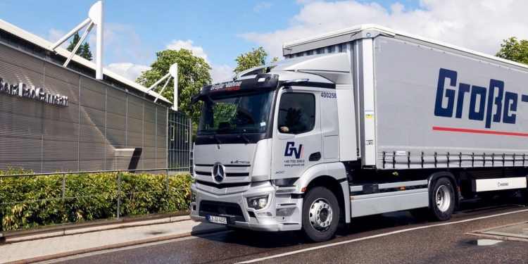 Daimler Truck presenta TruckCharge en Hannover