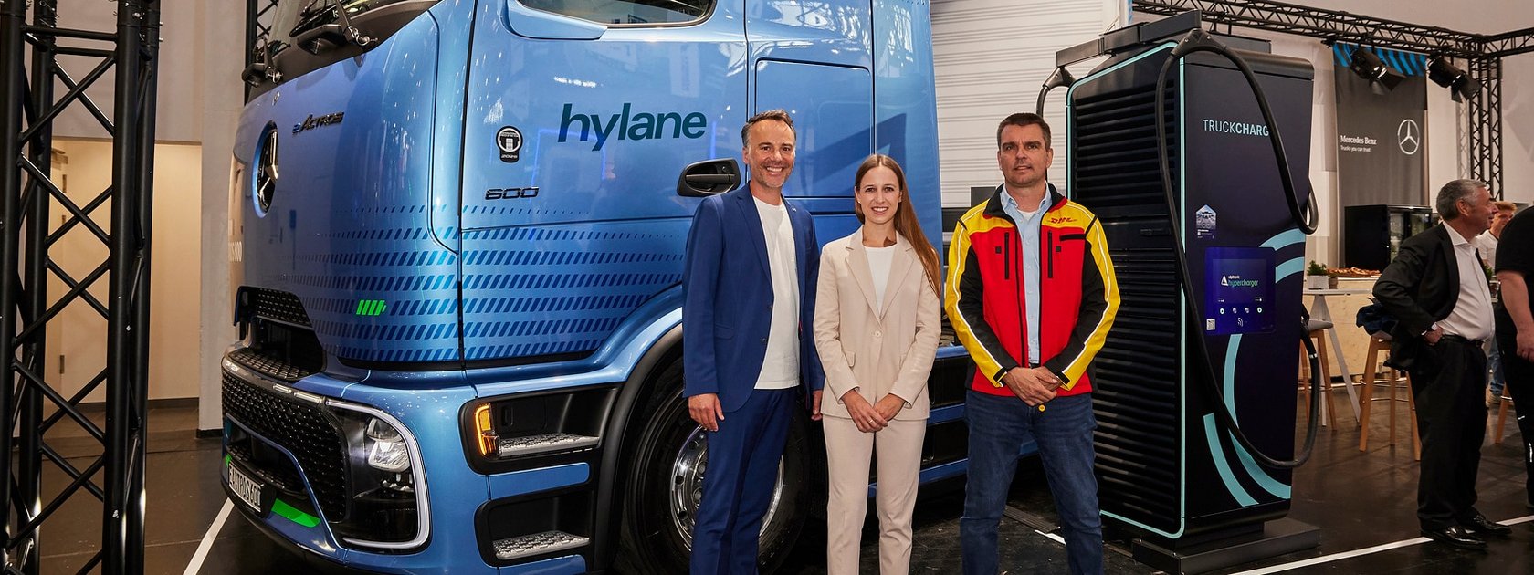 30 camiones eActros 600 se suman a la flota de DHL para largas distancias