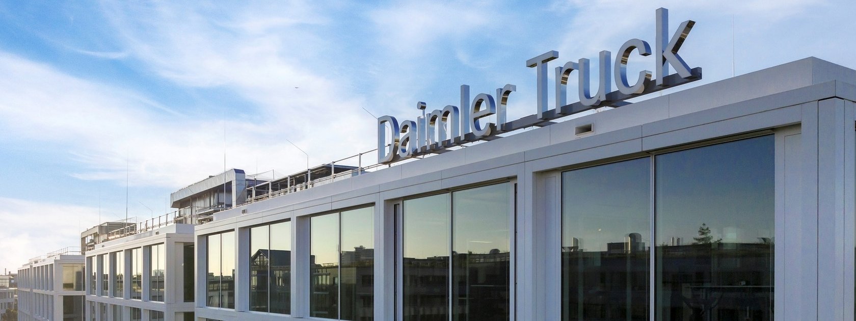 Daimler Truck premia a 25.000 empleados con un bono de 4.140 euros