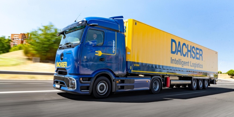 Dachser Iberia se adelanta al futuro con el nuevo camión eléctrico de Mercedes-Benz
