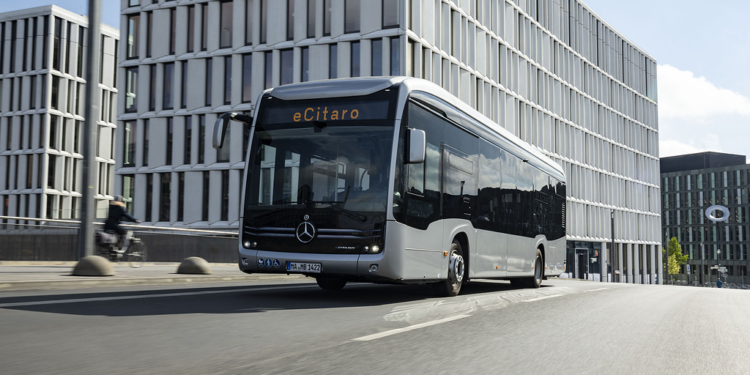 Muchas novedades en ambas marcas del grupo Daimler