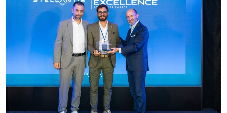 Stellantis premia a Drivim por su excelencia en gestión y servicio al cliente