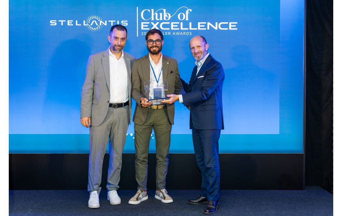 Stellantis premia a Drivim por su excelencia en gestión y servicio al cliente