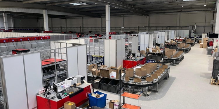 Dematic renueva el sistema AutoStore de Manutan y mejora su rendimiento