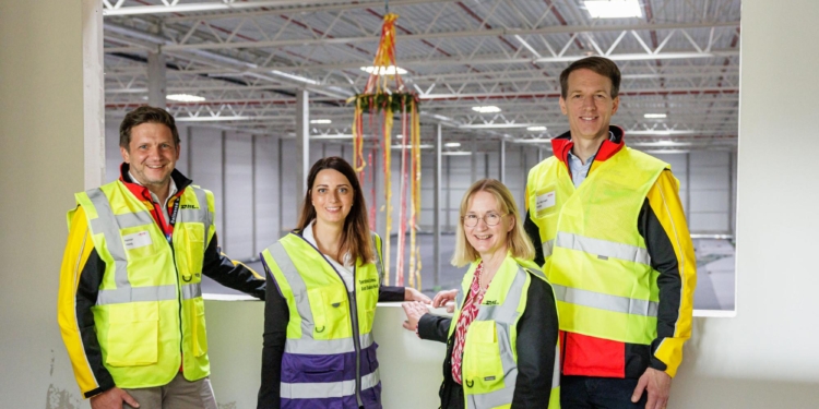 Grupo DHL construye instalaciones sostenibles en su nuevo centro alemán