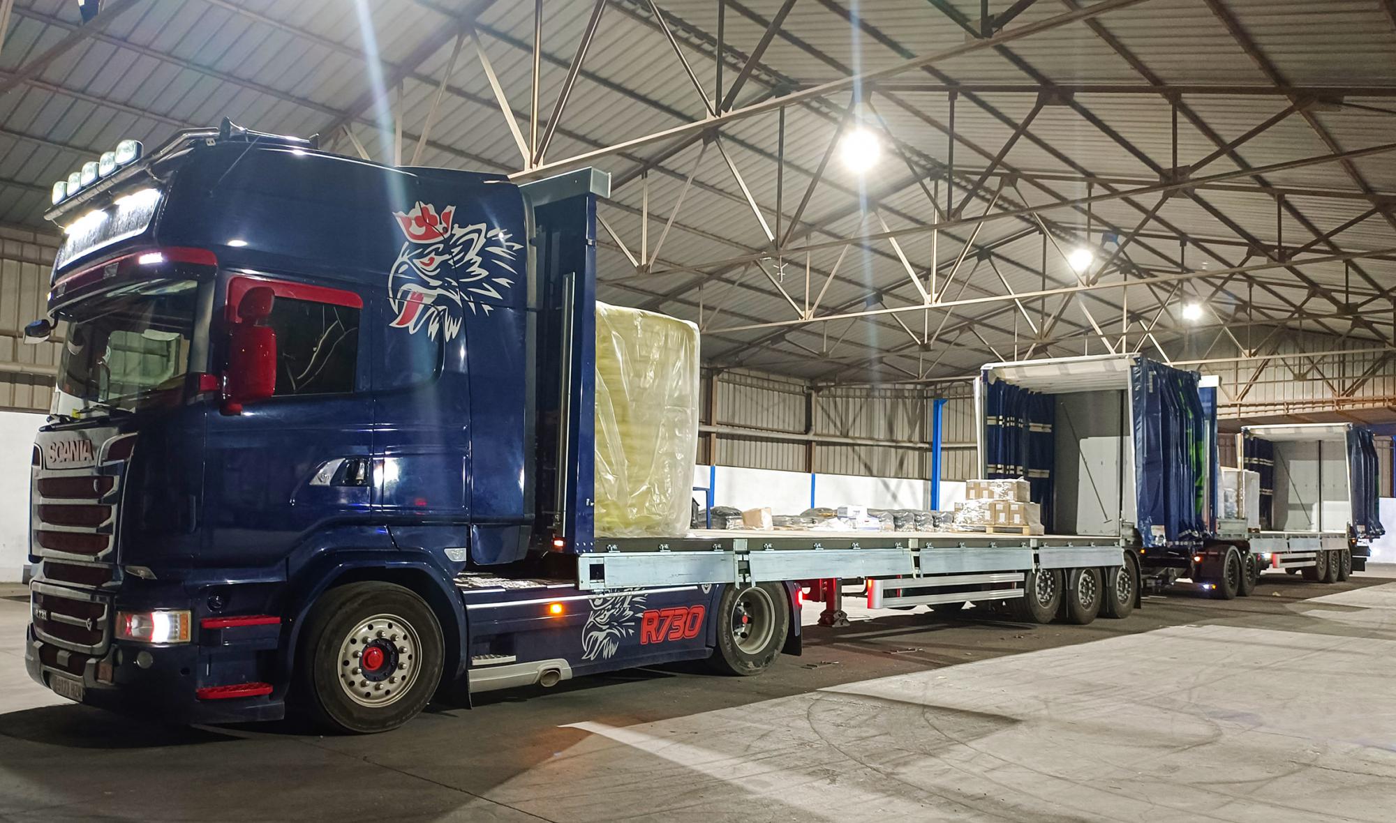 Palletways Iberia apuesta por la eficiencia con un nuevo duotráiler