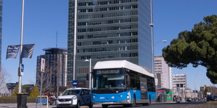 EMT Madrid amplía la línea 135 entre la plaza de Castilla y el Ramón y Cajal